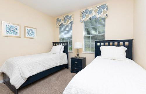 Newly Remodeled 1 story - 5 Bed 5 Bath with Pvt Pool Spa And Game Room - Foto 18