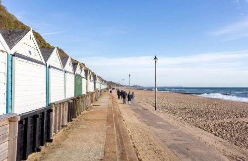 Beachcliff - On the Seafront with Two Balconies - Photo 39