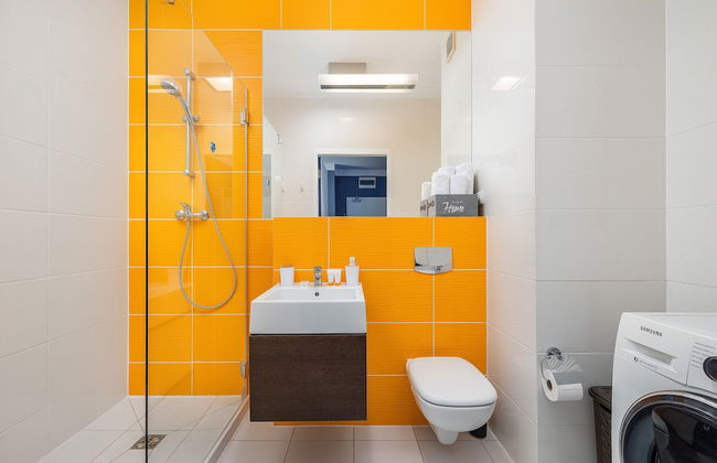 Mysterious Blue Apartment by Renters - Foto 31