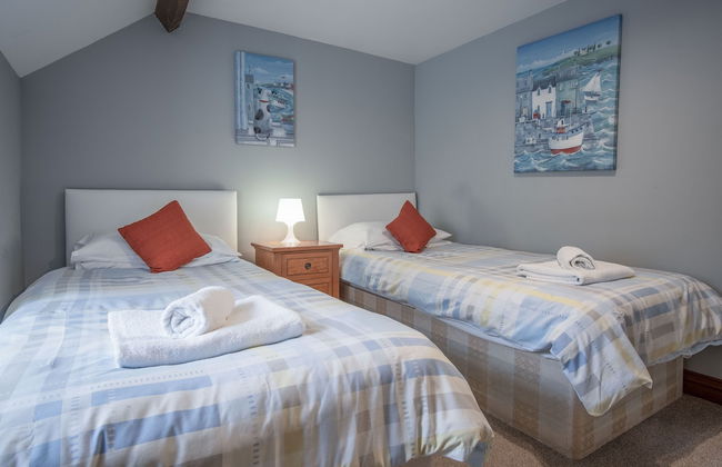 Rose Coach House - 3 Bedroom Cottage - Pendine - Foto 9