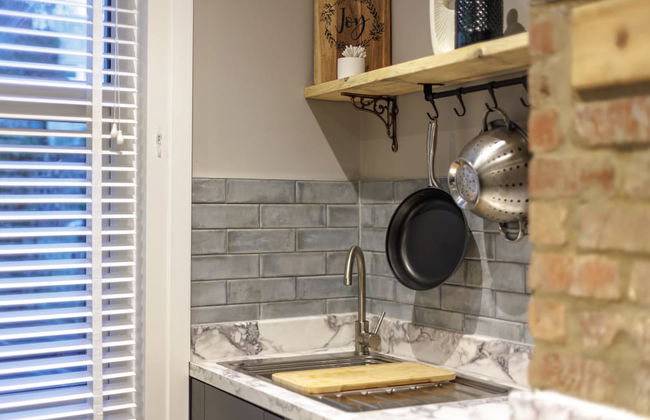 Beautiful 3 Bed House - Habita Property - Photo 16