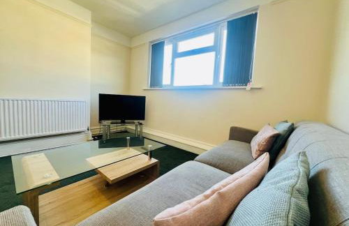 4-Bedroom House 5 mins to Beach & Parking - Foto 73