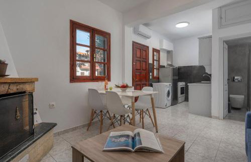 Eleon Suites & Apartments - Photo 24