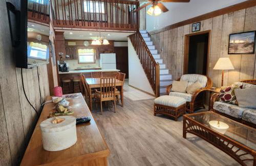 Spacious Beach House Steps to Sand - Foto 4