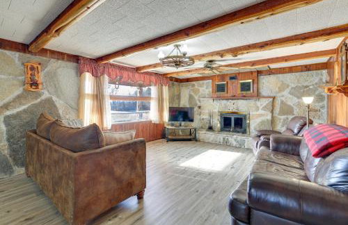 Authentic Log Cabin in Pineville ~ 2 Mi to River! - Foto 1