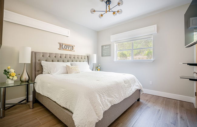 Lavish Lake Getaway - Foto 5