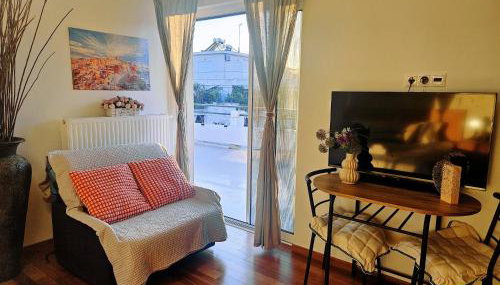 Quiet house-Athens Center 100 meters balcony on the top floor - Foto 4