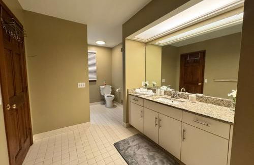 Luxury 5BR Estate: Media Room & Golf | Sleeps 14 - Foto 14