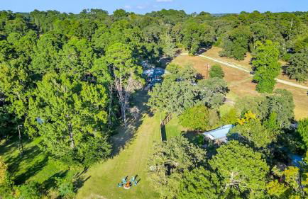 Flint Palestine Lakefront Retreat Firepit BBQ - Foto 3