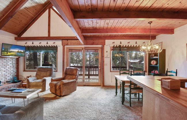 Moose Cabin Year-round Outdoor Fun w/ BBQ - Photo 13