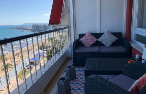 Apartment with Terrace and Sea View - Photo 15