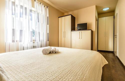 Villa Pave - Six-Bedroom Villa with Terrace and Swimming Pool - Foto 16