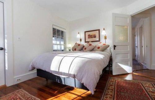 Beautifully Restored Home in Manchester Village - Foto 16
