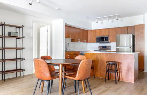 Downtown Bellevue 2BR w WD Rooftop nr all SEA-141 - Foto 5