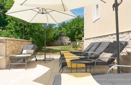 Villa Coridigo - Unique High Position, Panorama Nature View, Cozy Dining Terrace, Fenced Property - Foto 64