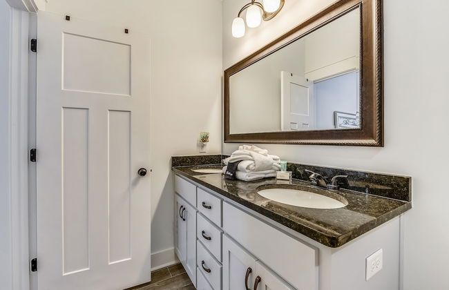 Sandy Feet Retreat by Book That Condo - Photo 17