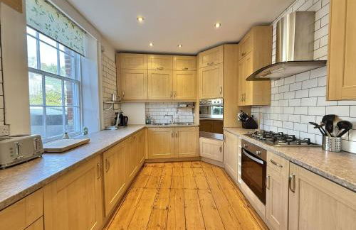 1 Cobb House - Photo 16