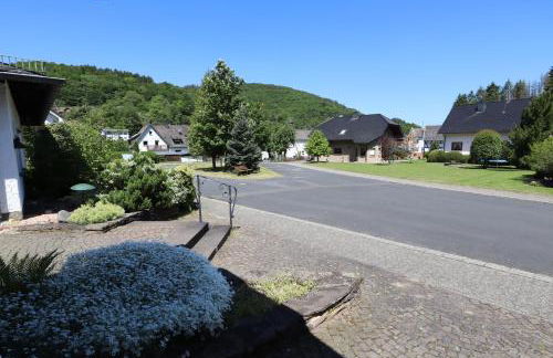 Ferienhaus mit Schwimmbad, Whirlpool & Sauna am Nürburgring - Foto 21