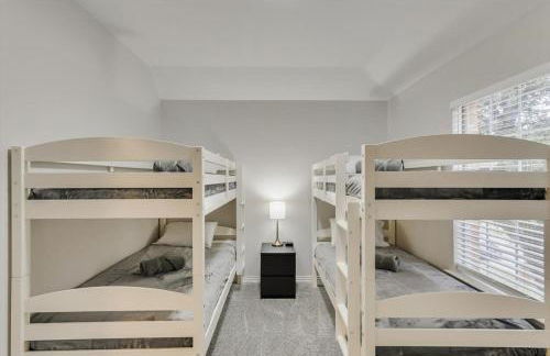 Spacious and Luxury Home w Cinema Room and Pool - Foto 33