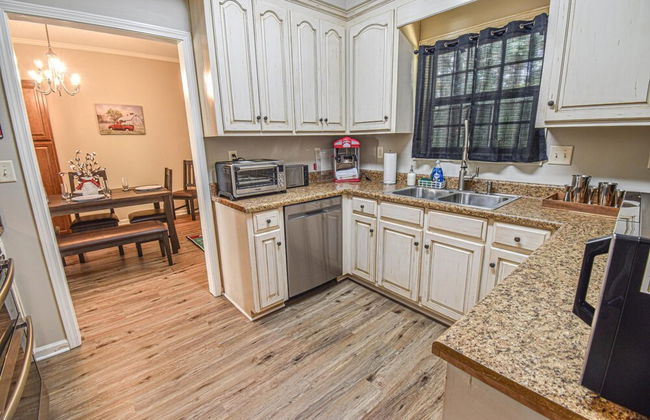 The Crimson Retreat Only 5 Miles to the Stadium BBQ Coffee Games - Foto 38