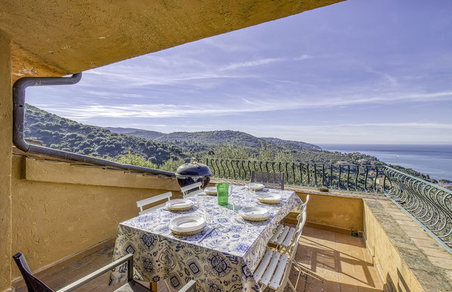 Bright Home With Wonderful Sea View - Photo 34