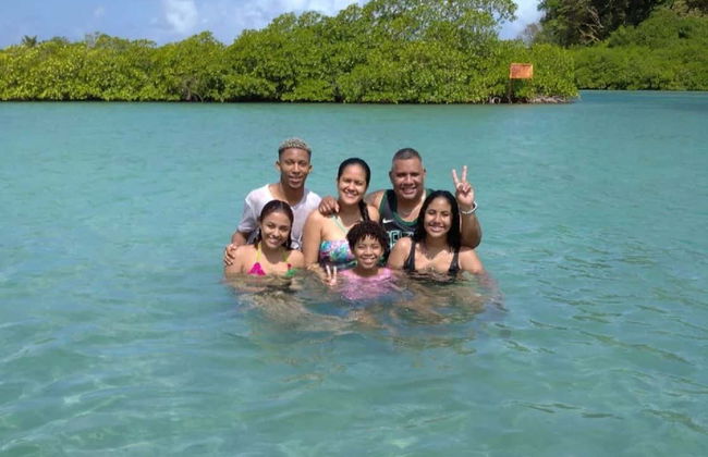 Excursión a Venas Azules y Playa Blanca - Foto 1