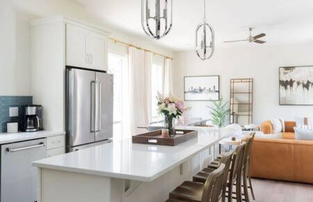 Spacious 4BR, Rooftop Patio, Garage, Walk to Faves, 5 Mins to Nissan Stadium, Less than 10 Mins to Broadway, 24 Hr Hospitality, Great for Groups - Foto 14