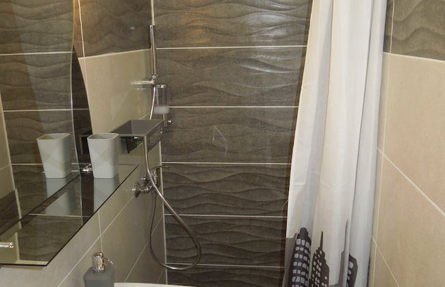 Apartment in the center with a balcony - Photo 27