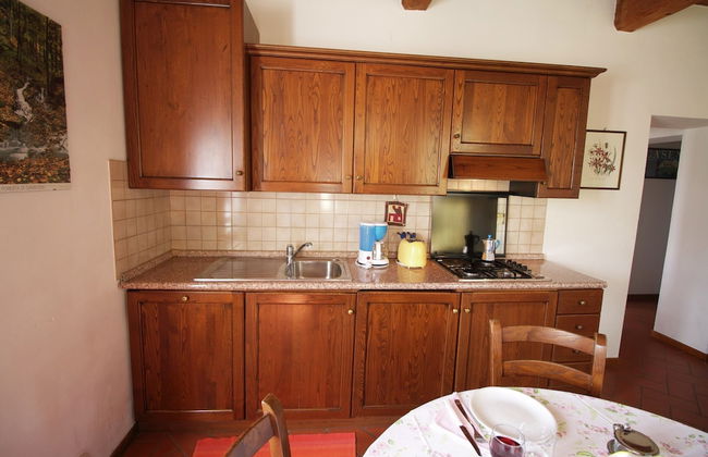 Farmhouse in Poppi With Pool & Valley Views - Foto 9