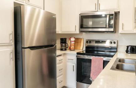 Redondo Huge 1Bedroom,3 Queens, close to Beach Sleeps 7 - Foto 10