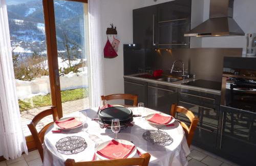PLEIN SOLEIL appartement avec GARAGE pour SKI TROIS VALLEES et CURE THERMALE - Foto 9