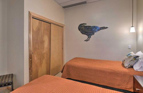 Idyllic Dtwn Anchorage Condo with Fireplace! - Photo 23