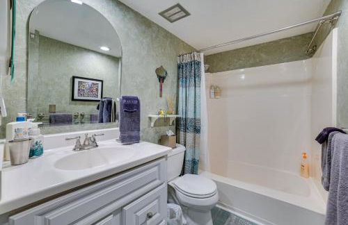 Luxury Lakefront Boyne City Townhome with Views! - Foto 18