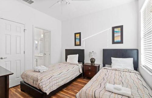 Grand Exclusive 4BR Pool Home near Disney Parks - Foto 26