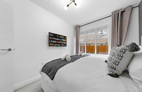 2BR Spacious Flat I King Bed I Desk I Parking X2 - Foto 18