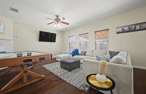 Baytown Htown Escape Air Hockey Yard BBQ Games - Foto 2