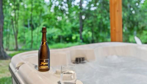 The Luxe/Hot Tub/12min to Horse Park/30 Min to Ark - Foto 2