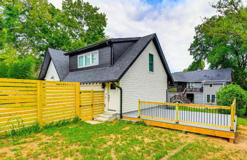 12 South Neighborhood Home with Modern Flair! - Foto 1