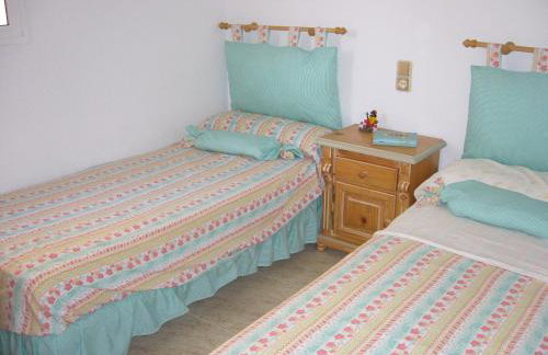 Primer piso de 2 habitaciones en unifamiliar frente al mar - Photo 7