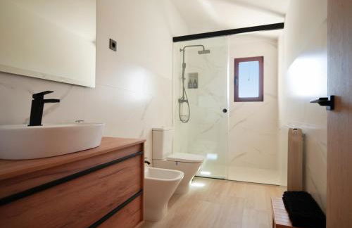 Casa Rural Completa en Alicante 6 Habitaciones con Piscina, BBQ, Vistas Naturaleza Ideal Grupos - Photo 19