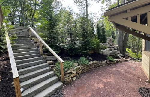 Lakefront Cabin with Hot Tub, Views & Fireplace - Foto 44