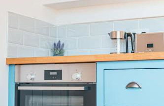 Elmhut Shepherd's Hut with Hot Tub - Foto 12