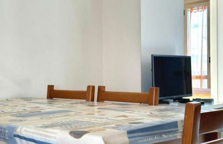 F004 - Fano, trilocale con terrazzino a 30mt dal mare - Foto 6