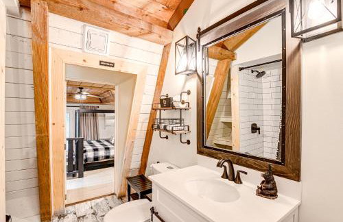 Peaceful Mt Juliet Cabin with Patio and Fire Pit - Foto 12