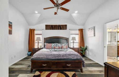 Frisco Escape Oasis Home w/Spa - Foto 22