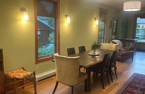 Coveted Creekside Setting, Near Downtown And Bogert Park - Foto 8