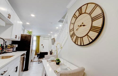 Elegant Urban Retreat - Walk To Patterson Park - Photo 5