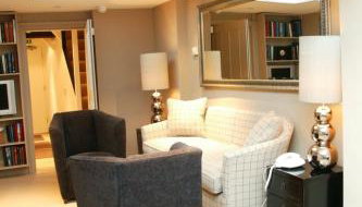 Manor Green Cottage - Photo 4