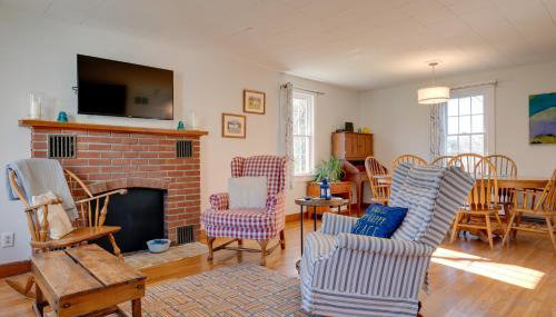 Charming Farmhouse Walk to Village and Trails! - Foto 5