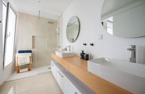 Sunny Ocean View Villa - Calma - Foto 17